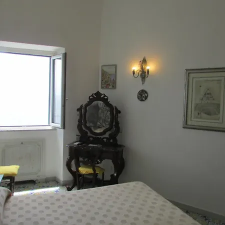 Domus Claudia 3*