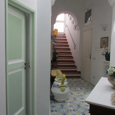 Гостевой дом Domus Claudia Атрани