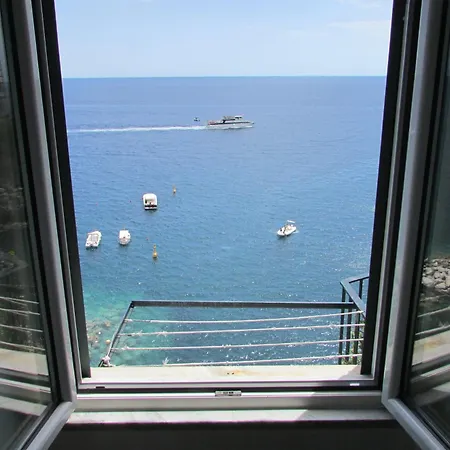 Domus Claudia 3* Atrani