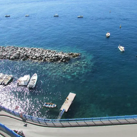 Vendégház Domus Claudia Atrani