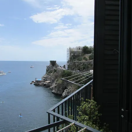 Domus Claudia Guest house