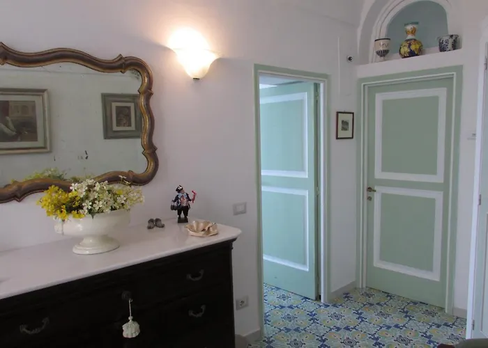 בית הארחה Domus Claudia אטראני